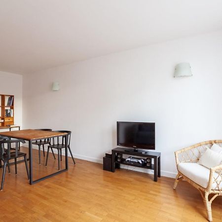 Spacious 1Br | Near City Center & Baby-Friendly! Apartman Lyon Kültér fotó