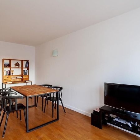Spacious 1Br | Near City Center & Baby-Friendly! Apartman Lyon Kültér fotó
