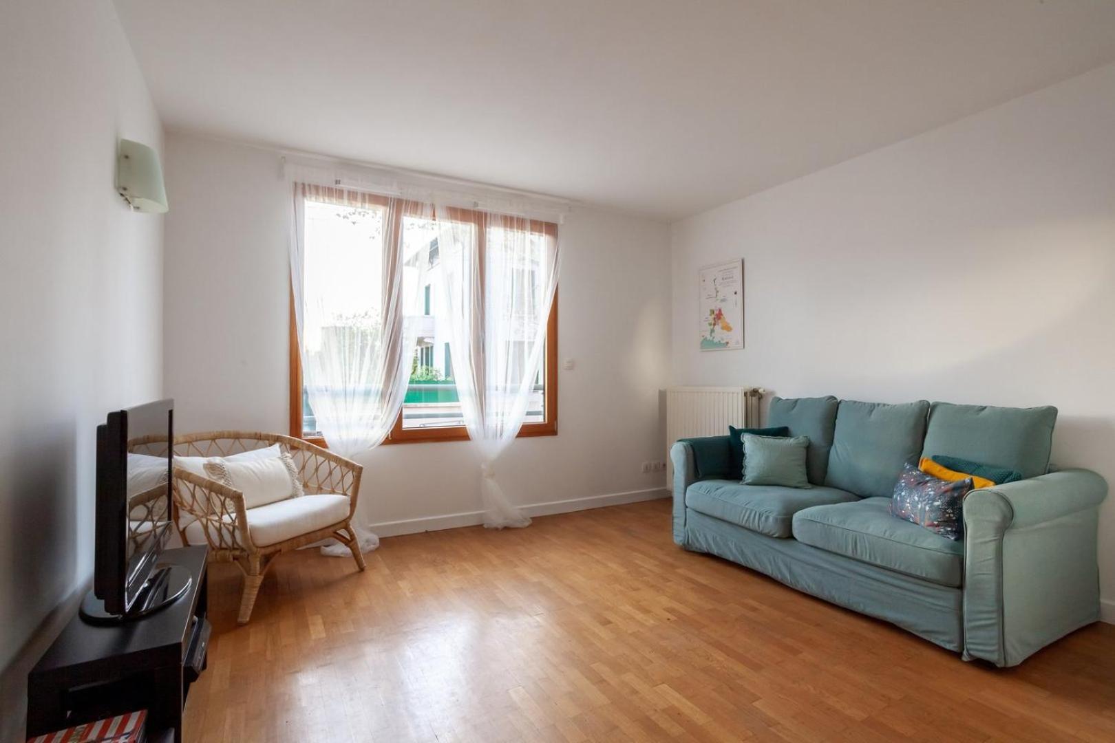Spacious 1Br | Near City Center & Baby-Friendly! Apartman Lyon Kültér fotó